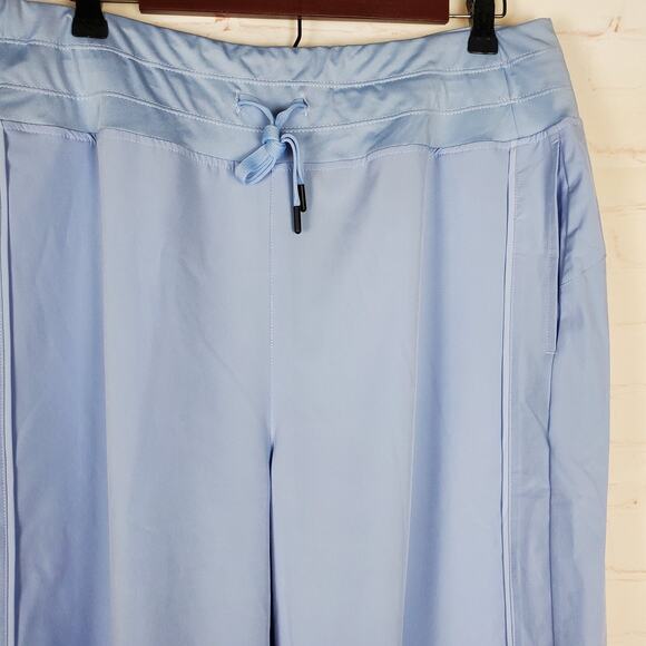 NEW Willit Ulta Soft Wide Leg Capri XL Baby Blue Pull On Lightweight Stretch UPF - Picture 11 of 16